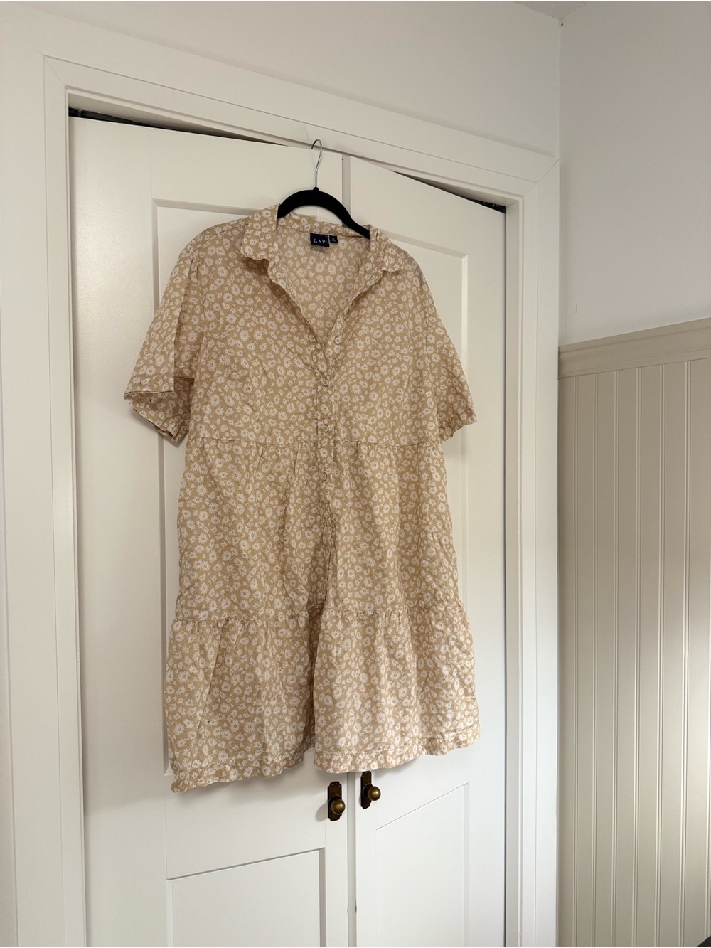 GAP Cream Floral Button-Front Fall Dress